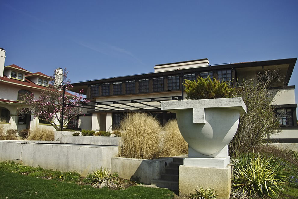 Westcott House: A Masterpiece of Frank Lloyd Wright in Springfield, Ohio